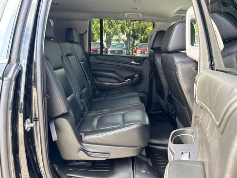 Used 2020 Chevrolet Suburban LT RWD image 26
