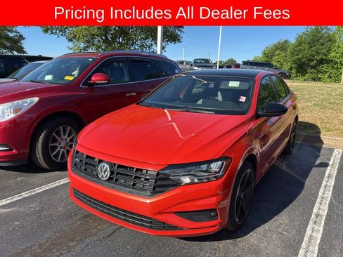 Used 2019 Volkswagen Jetta R-Line FWD image 12