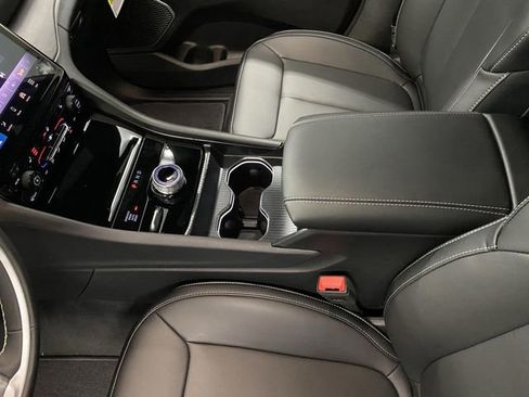 New 2025 Jeep Grand Cherokee L Limited w/ Black Appearance Package image 21