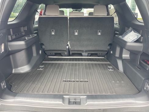 New 2026 Toyota 4Runner SR5 AWD/4WD image 13