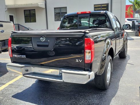 Used 2014 Nissan Frontier SV RWD image 4