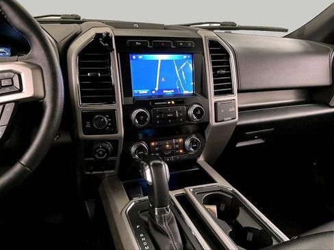 Used 2020 Ford F150 Lariat w/ Equipment Group 502A Luxury AWD/4WD image 6