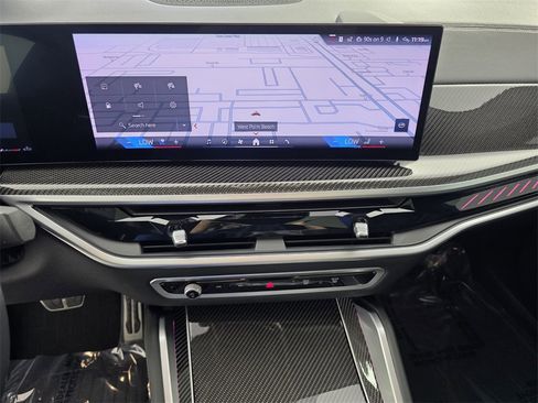 Used 2024 BMW X6 M60i w/ Climate Comfort Package image 23