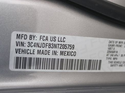 Used 2022 Jeep Compass Latitude image 37