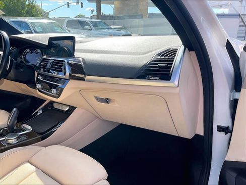 Used 2018 BMW X3 xDrive30i image 17