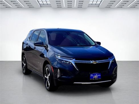 Used 2022 Chevrolet Equinox LT image 3