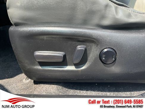 Used 2015 Toyota RAV4 Limited AWD/4WD image 19