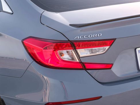 Used 2022 Honda Accord Sport Special Edition image 7