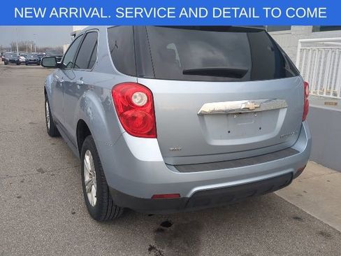 Used 2015 Chevrolet Equinox LT w/ Driver Convenience Package image 3