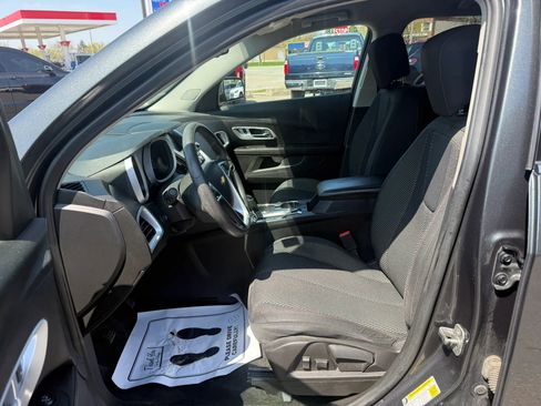 Used 2017 Chevrolet Equinox LT FWD image 14