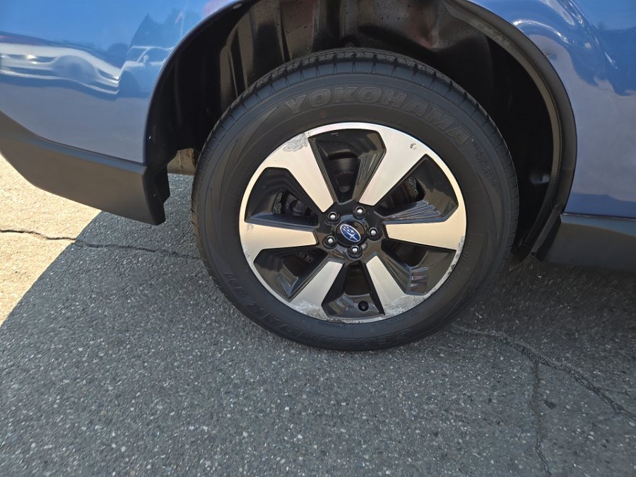 Used 2017 Subaru Forester 2.5i Limited AWD/4WD image 12