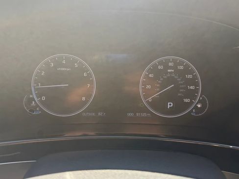 Used 2016 Hyundai Equus Ultimate RWD image 18