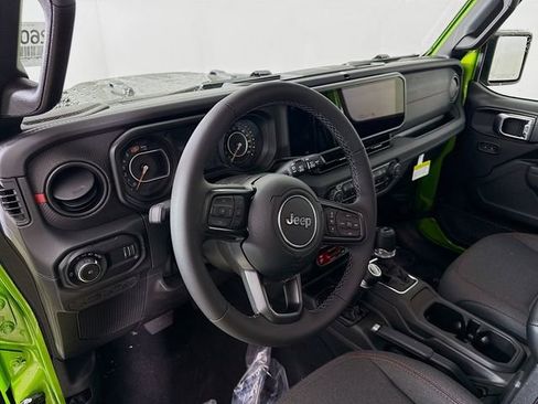 New 2026 Jeep Wrangler Unlimited Rubicon AWD/4WD image 9