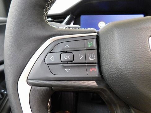 New 2025 Jeep Grand Cherokee Altitude image 22