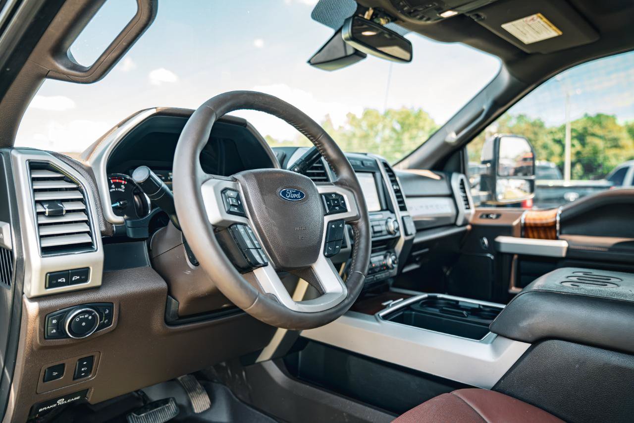 Used 2018 Ford F250 King Ranch w/ King Ranch Ultimate Package AWD/4WD image 19