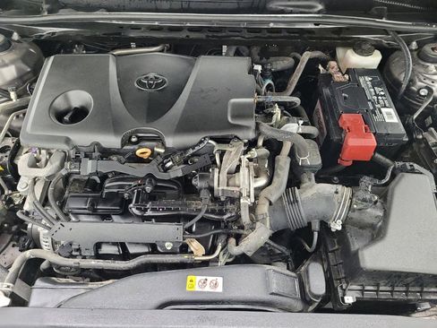 Used 2020 Toyota Camry SE w/ Carpet Mat Package image 30