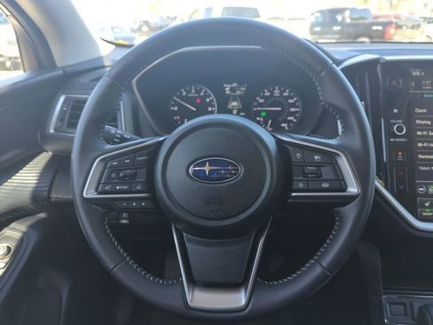 Used 2025 Subaru Ascent Premium AWD/4WD image 18