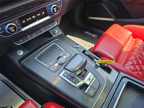 Used 2018 Audi SQ5 Premium Plus image 28