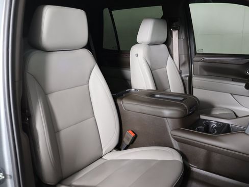 Used 2023 Chevrolet Tahoe Z71 w/ Z71 Off-Road Package image 31