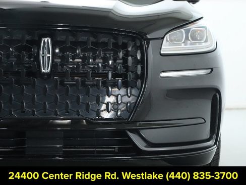Used 2023 Lincoln Corsair Reserve w/ Equipment Group 201A AWD/4WD image 8