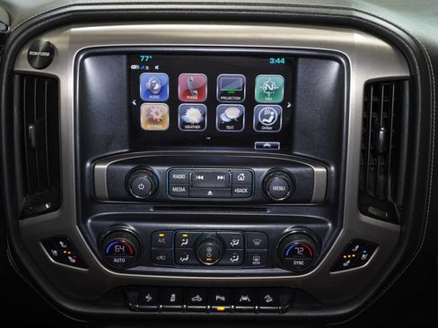 Used 2018 GMC Sierra 1500 Denali AWD/4WD image 15