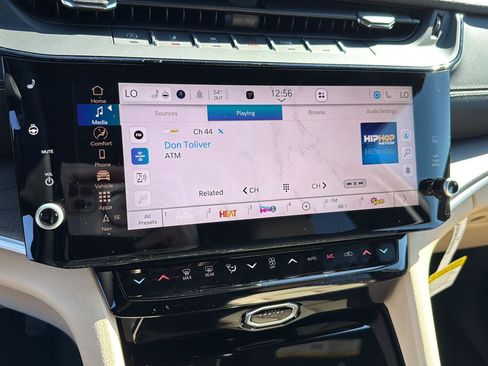 New 2026 Jeep Grand Cherokee Limited w/ Luxury Tech Group II RWD image 19