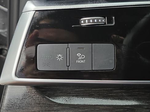 Used 2023 Audi Q7 2.0T Premium w/ Convenience Package AWD/4WD image 29