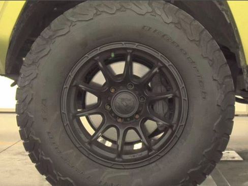 Used 2023 Toyota 4Runner TRD Off-Road Premium AWD/4WD image 5
