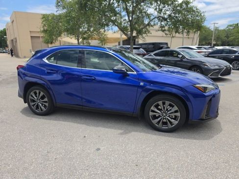 Used 2025 Lexus UX 300h FWD w/ Accessory Package (Z2) image 6