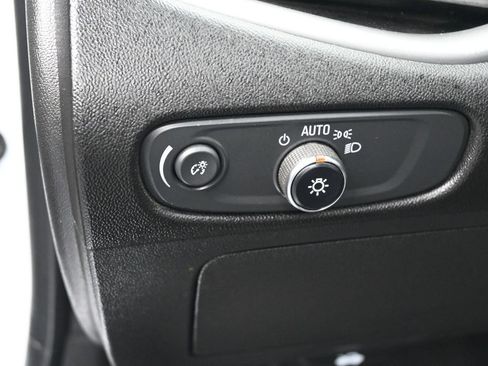Used 2024 Chevrolet Malibu LT FWD image 16