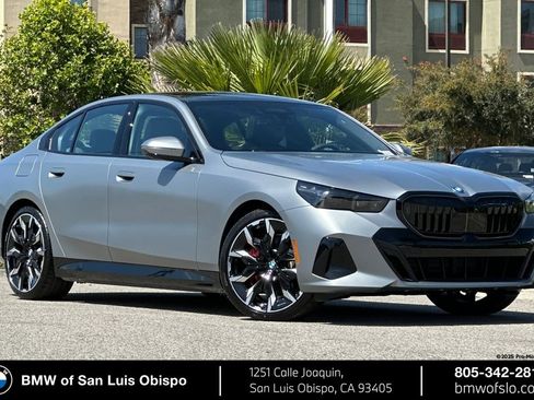 New 2026 BMW 550e xDrive AWD/4WD image 1