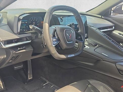 Used 2025 Chevrolet Corvette Z06 RWD image 10