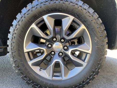 Used 2023 Chevrolet Tahoe LS image 41