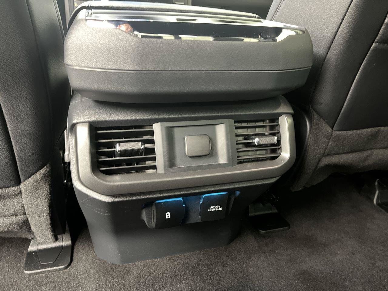 Used 2024 Ford F150 Lariat w/ Bed Utility Package AWD/4WD image 15