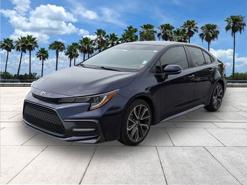 Used 2022 Toyota Corolla SE image 3