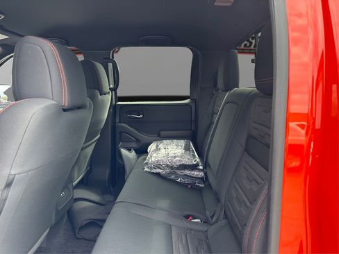 Certified 2025 Nissan Frontier PRO-4X AWD/4WD image 10