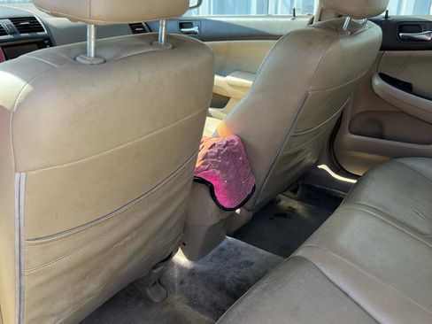 Used 2003 Honda Accord LX image 4