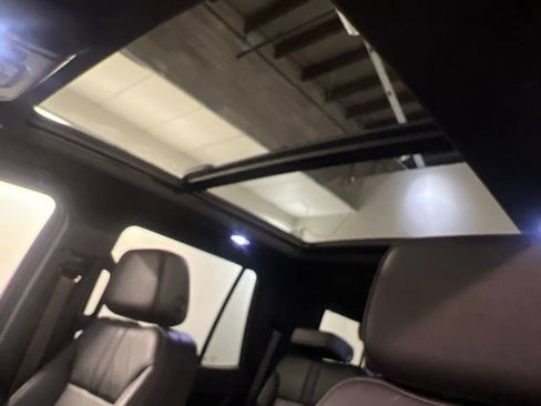 Used 2022 Chevrolet Tahoe RST w/ Luxury Package AWD/4WD image 31