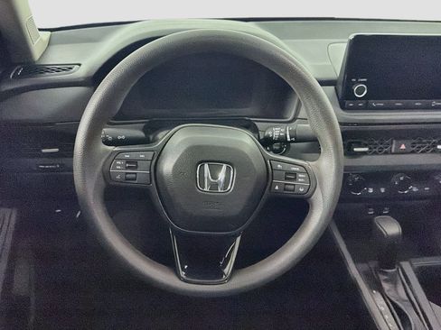 Used 2025 Honda Accord SE image 17