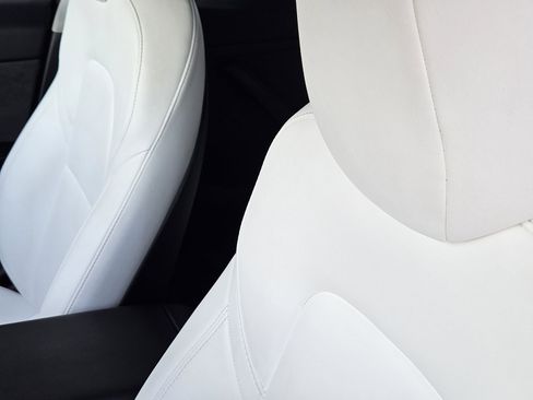 Used 2022 Tesla Model 3 Long Range image 25