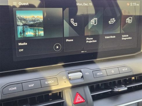 New 2025 Kia K4 LX image 12