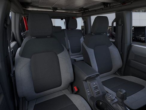 New 2025 Ford Bronco 4-Door w/ Sasquatch Package AWD/4WD image 10