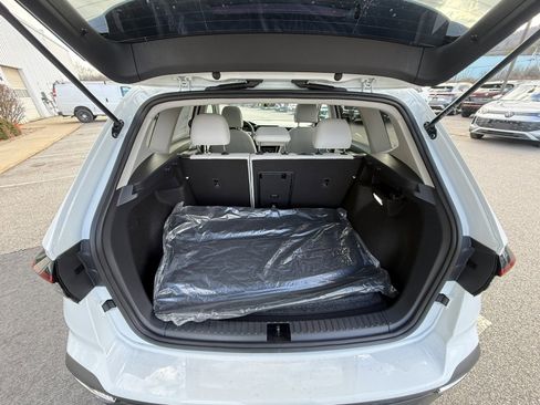 New 2026 Volkswagen Taos SE AWD/4WD image 22