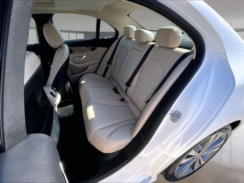 Used 2019 Mercedes-Benz C 300 Sedan image 26