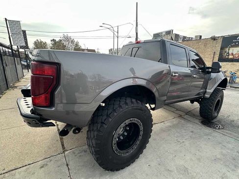 Used 2022 Ford F250 Lariat w/ Lariat Ultimate Package image 8