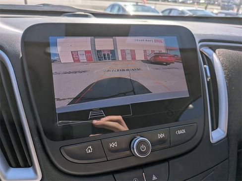 Used 2024 Chevrolet Malibu LT image 18