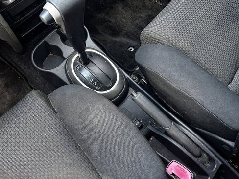 Used 2006 Scion xA FWD image 13