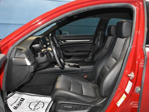 Used 2020 Honda Accord Sport image 7