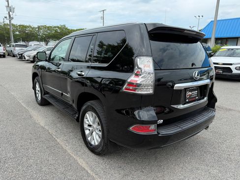 Used 2018 Lexus GX 460 Premium w/ Premium Package AWD/4WD image 10