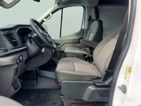 New 2025 Ford Transit 250 Low Roof image 18